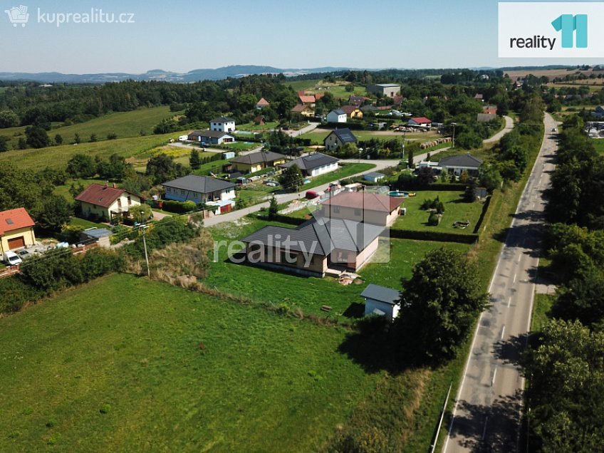 Prodej  rodinného domu 246 m^2 Bukovany, Bukovany 