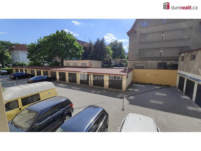 Pronájem  garáže 19 m^2 K lánu, Praha 6 