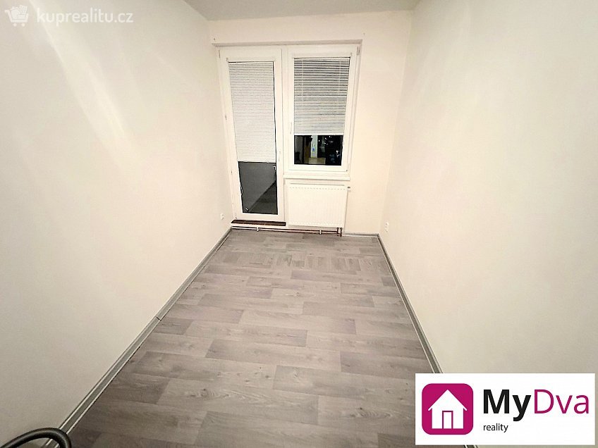 Pronájem bytu 3+1 88 m^2 Božice, Božice 