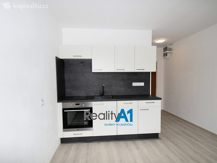 Prodej bytu 2+kk 39 m^2 Soukenická, Liberec 