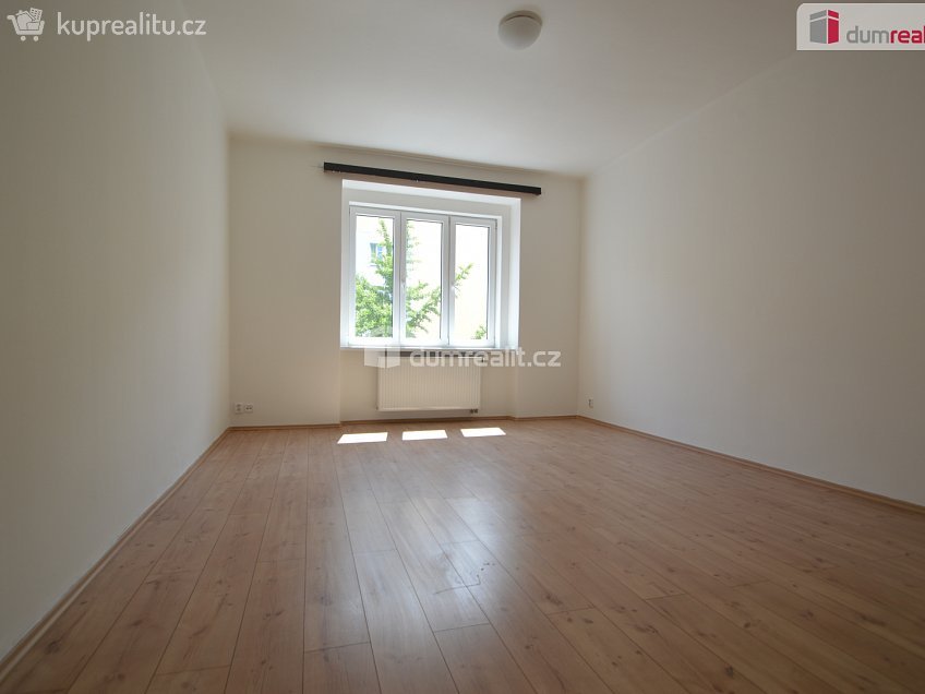 Pronájem bytu 3+kk 80 m^2 Přípotoční, Praha 10 