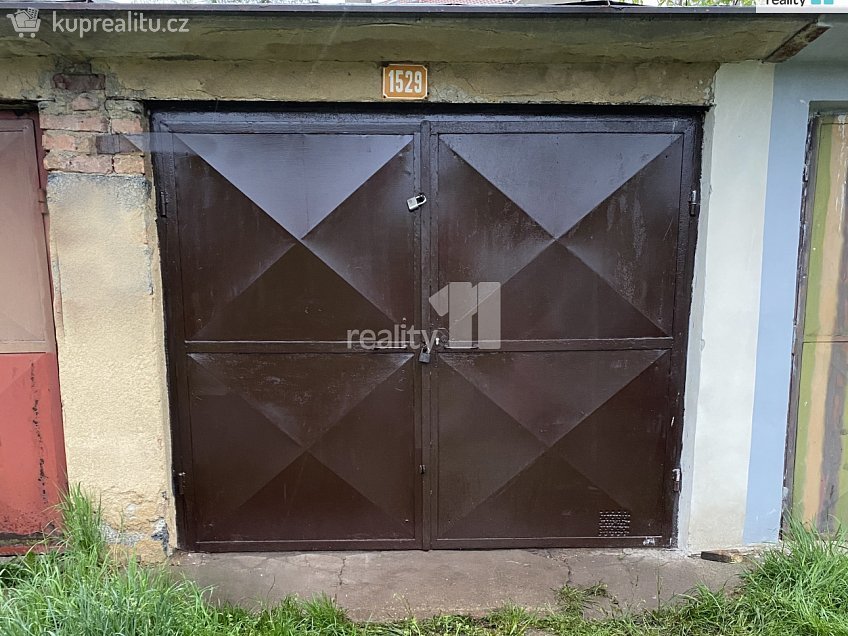 Prodej  garáže 21 m^2 Míru, Kladno 