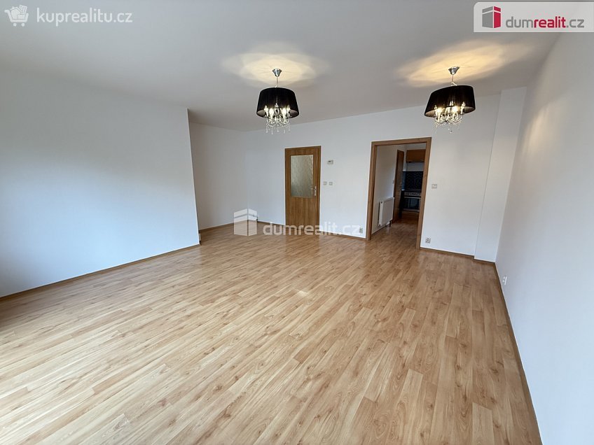 Pronájem  rodinného domu 120 m^2 Na rampách, Praha-Vinoř 