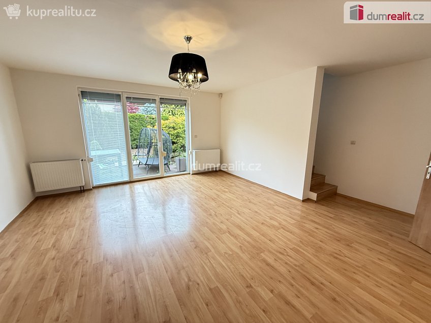 Pronájem  rodinného domu 120 m^2 Na rampách, Praha-Vinoř 