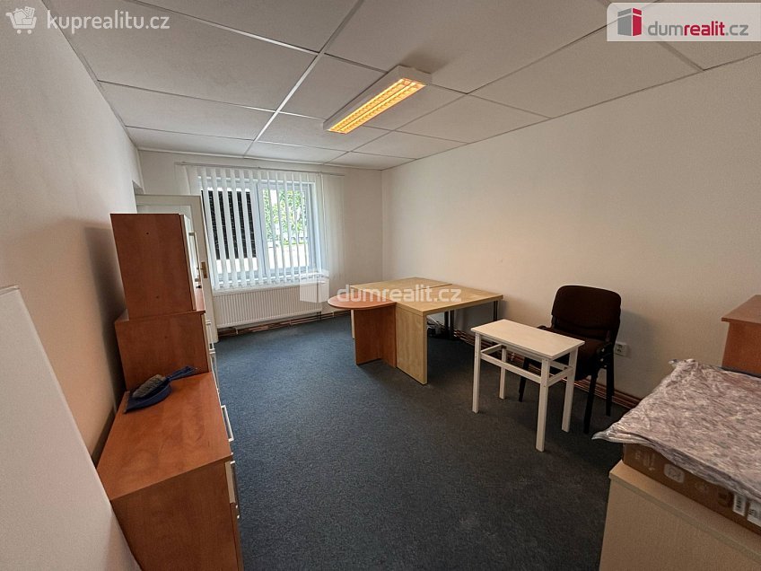 Pronájem  obchodních prostor 18 m^2 Branka, Luhačovice 
