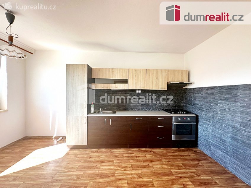 Pronájem bytu 3+1 78 m^2 Poláčkova, Ústí nad Labem 