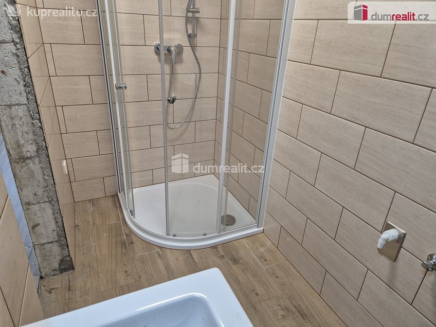 Pronájem bytu 2+kk 43 m^2 Na Sadech, České Budějovice 