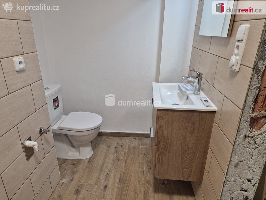 Pronájem bytu 2+kk 43 m^2 Na Sadech, České Budějovice 