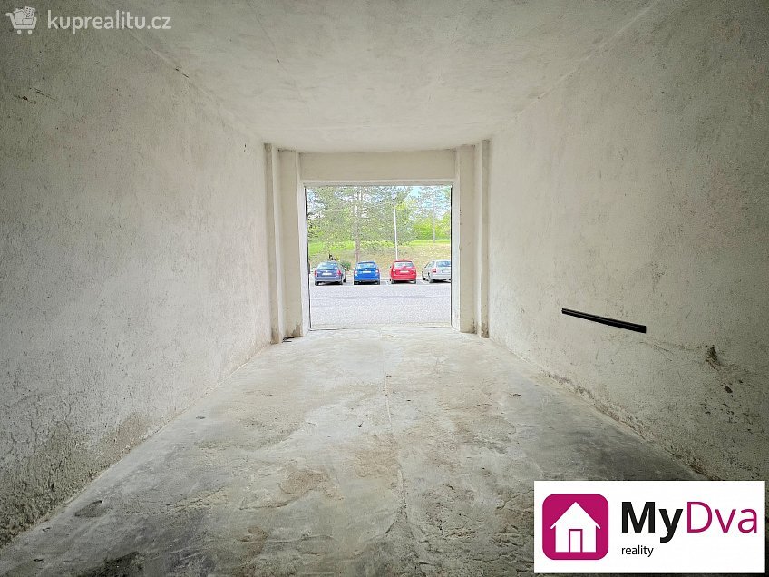 Pronájem  garáže 17 m^2 Pod Soudním vrchem, Znojmo 