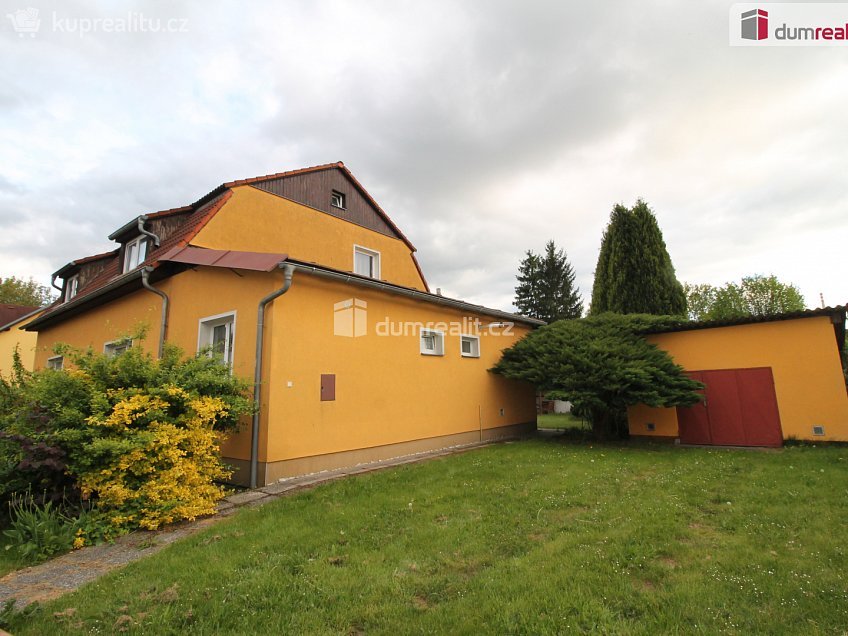 Prodej  rodinného domu 250 m^2 Zahradní, Královské Poříčí 