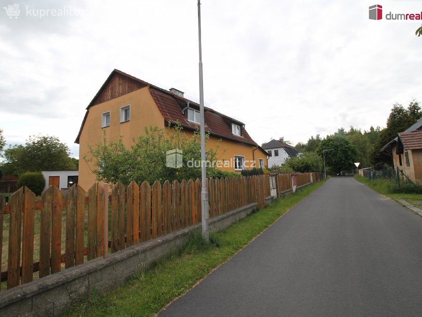 Prodej  rodinného domu 250 m^2 Zahradní, Královské Poříčí 