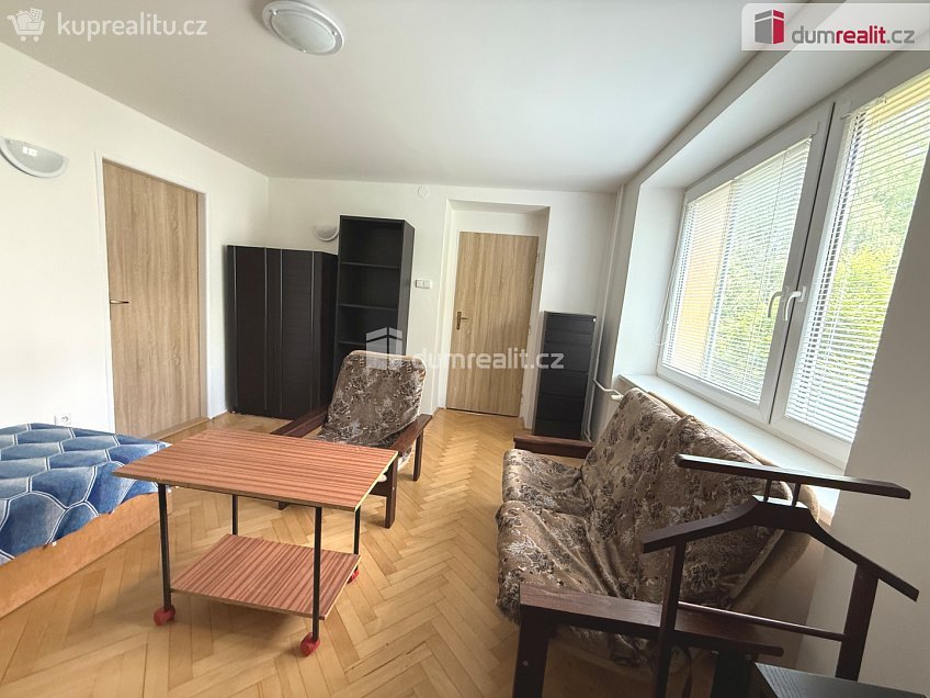 Pronájem bytu 3+1 59 m^2 Školská čtvrť, Frenštát pod Radhoštěm 