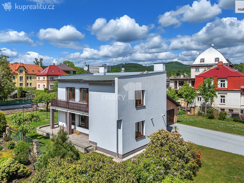 Prodej  rodinného domu 176 m^2 Kollárova, Nový Bor 