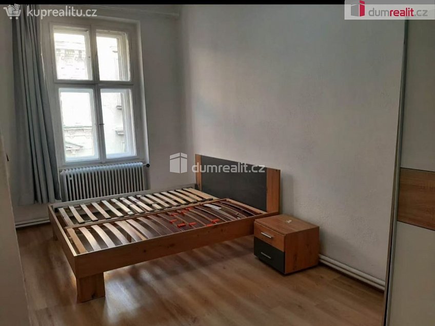 Pronájem bytu 3+1 70 m^2 Zlatnická, Praha 1 