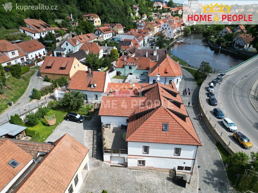 Prodej  ubytovacího zařízení 930 m^2 Plešivecká, Český Krumlov 
