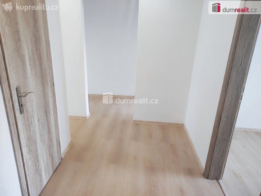 Pronájem bytu 2+1 61 m^2 Alej 17. listopadu, Roudnice nad Labem 