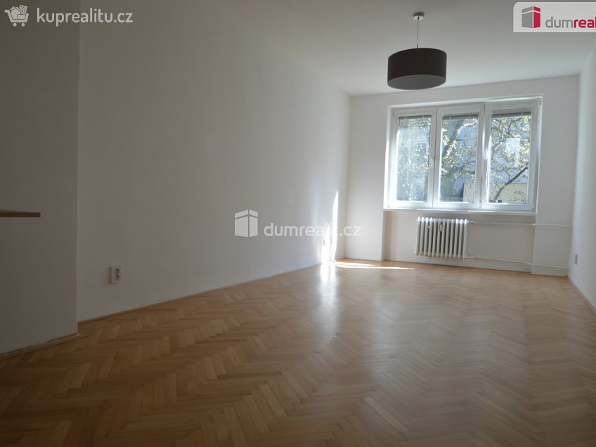 Pronájem bytu 2+1 55 m^2 Klostermannova, Praha 12 