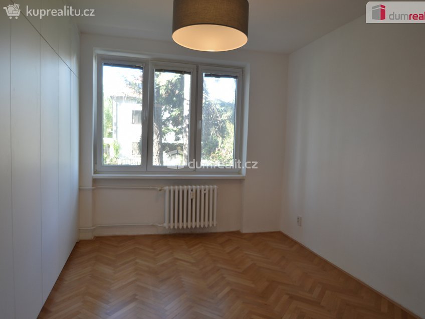 Pronájem bytu 2+1 55 m^2 Klostermannova, Praha 12 