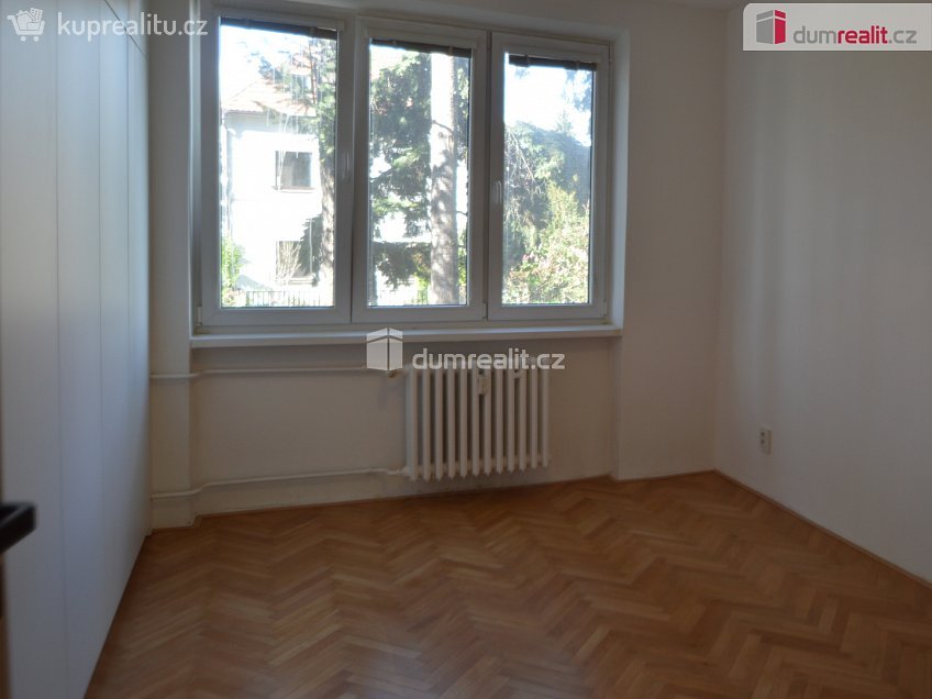 Pronájem bytu 2+1 55 m^2 Klostermannova, Praha 12 