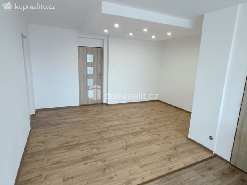 Pronájem bytu 2+kk 80 m^2 Prokopa Holého, Děčín 
