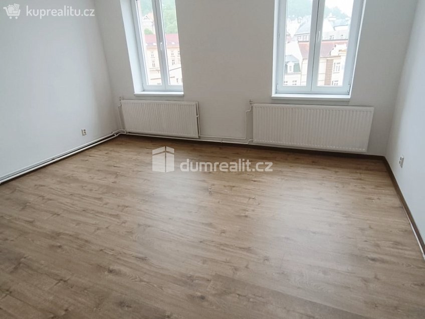 Pronájem bytu 2+kk 80 m^2 Prokopa Holého, Děčín 