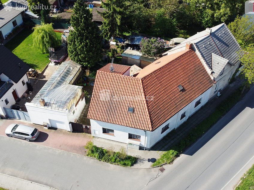 Prodej  rodinného domu 183 m^2 Palackého, Všetaty 