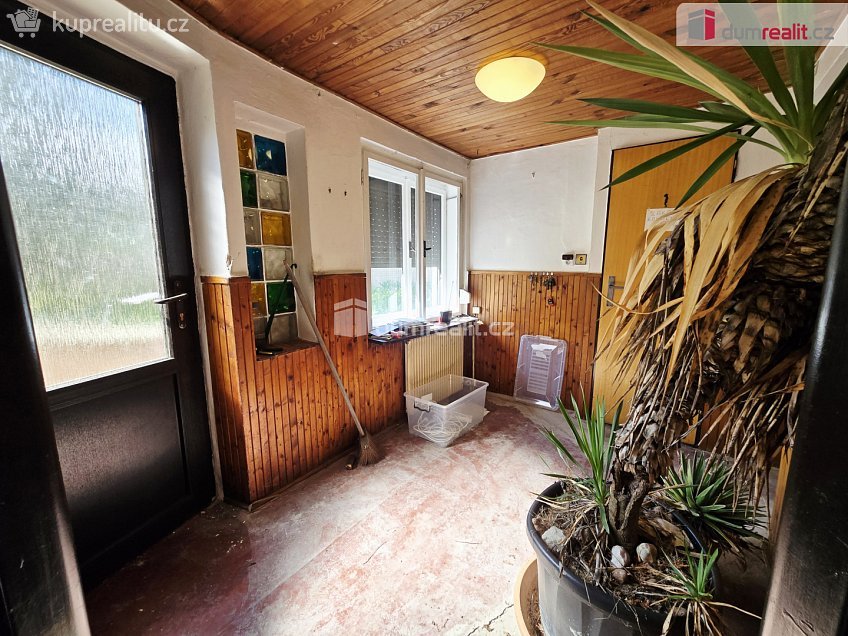 Prodej  rodinného domu 183 m^2 Palackého, Všetaty 