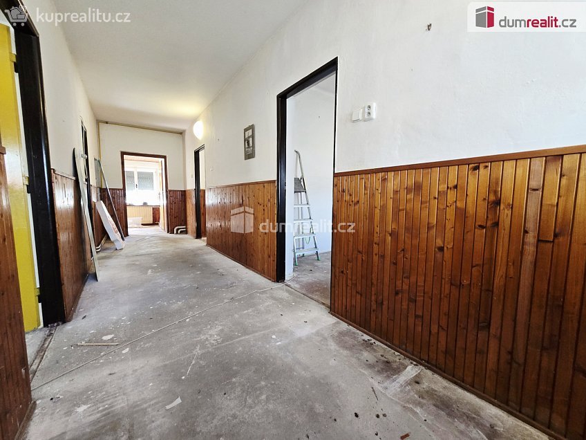 Prodej  rodinného domu 183 m^2 Palackého, Všetaty 