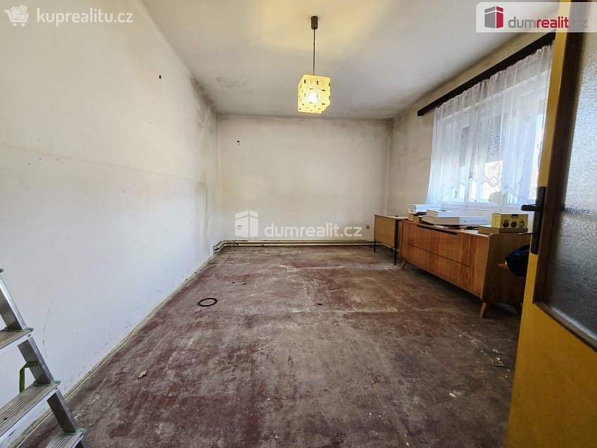 Prodej  rodinného domu 183 m^2 Palackého, Všetaty 