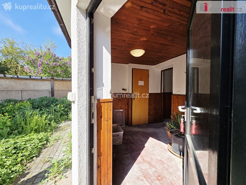Prodej  rodinného domu 183 m^2 Palackého, Všetaty 