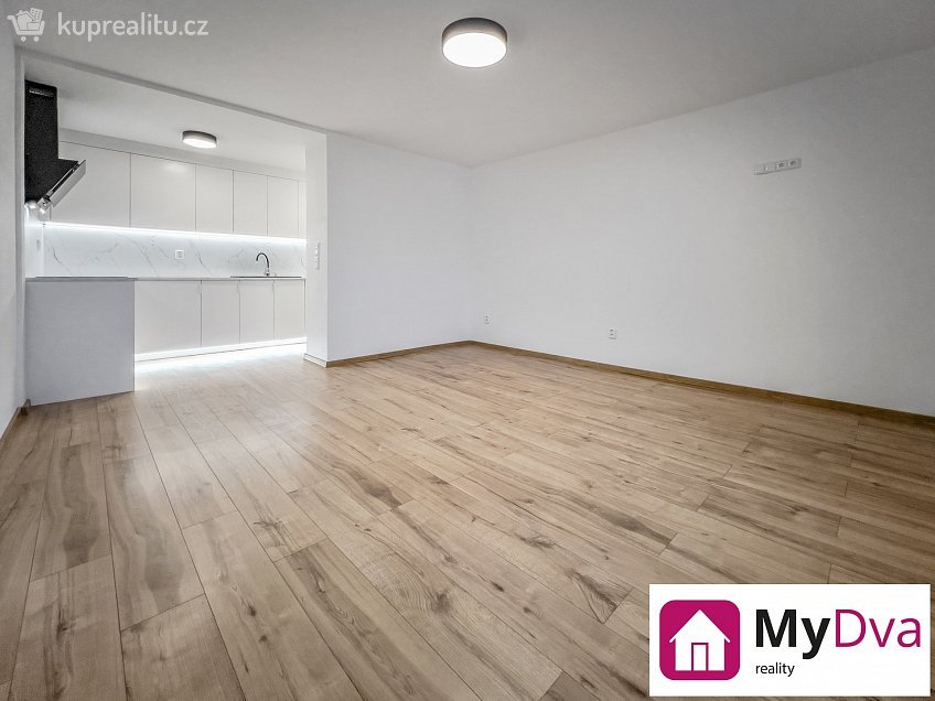 Pronájem bytu 3+kk 65 m^2 Rooseveltova, Znojmo 