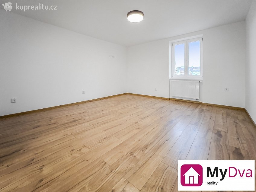 Pronájem bytu 3+kk 65 m^2 Rooseveltova, Znojmo 