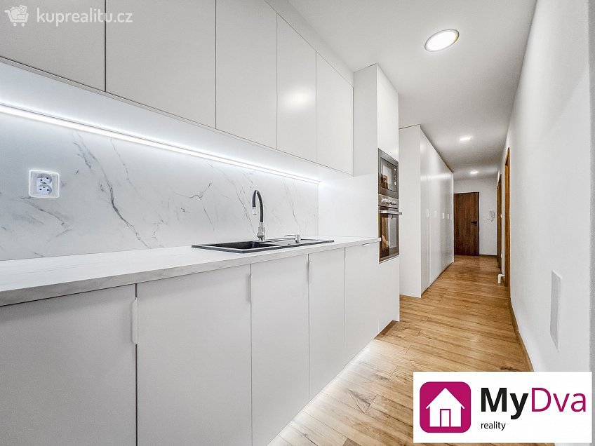 Pronájem bytu 3+kk 65 m^2 Rooseveltova, Znojmo 