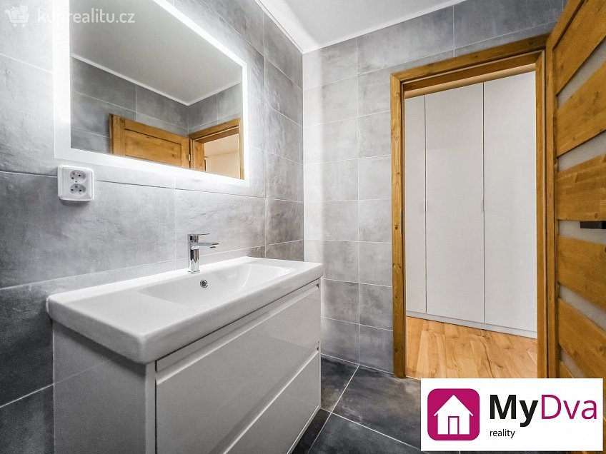 Pronájem bytu 3+kk 65 m^2 Rooseveltova, Znojmo 