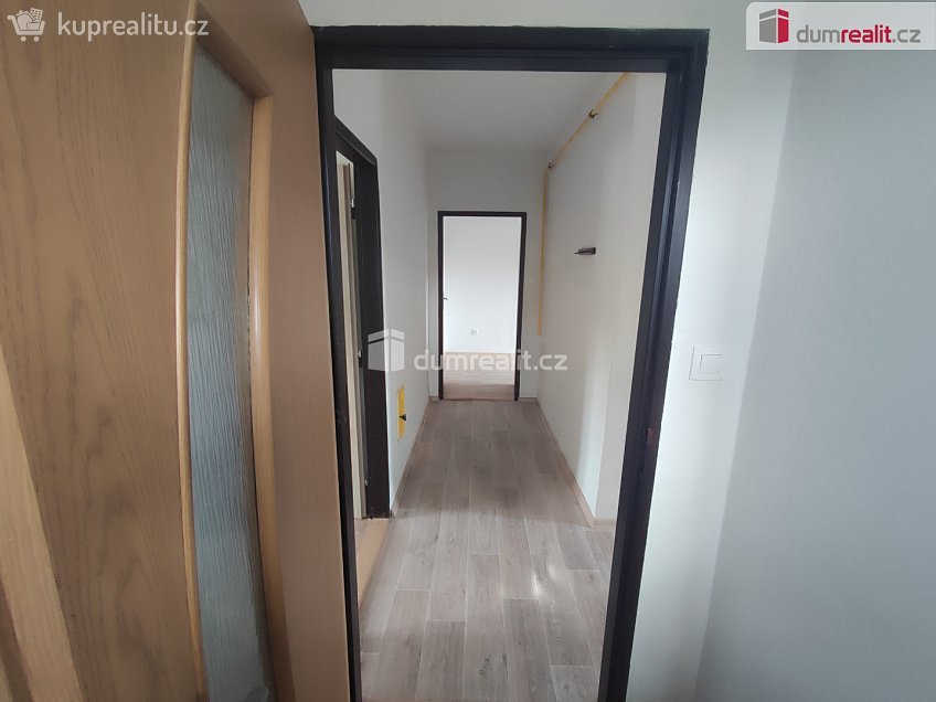 Pronájem bytu 1+1 41 m^2 Přestavlky, Přestavlky 