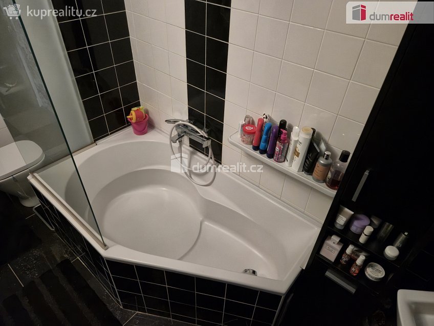 Prodej bytu 2+1 60 m^2 Na Vyhlídce, Kaplice 