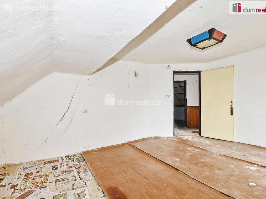 Prodej  rodinného domu 150 m^2 Křivoklát, Křivoklát 