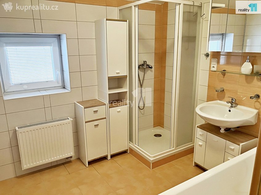 Pronájem bytu 2+kk 68 m^2 Vochov, Vochov 