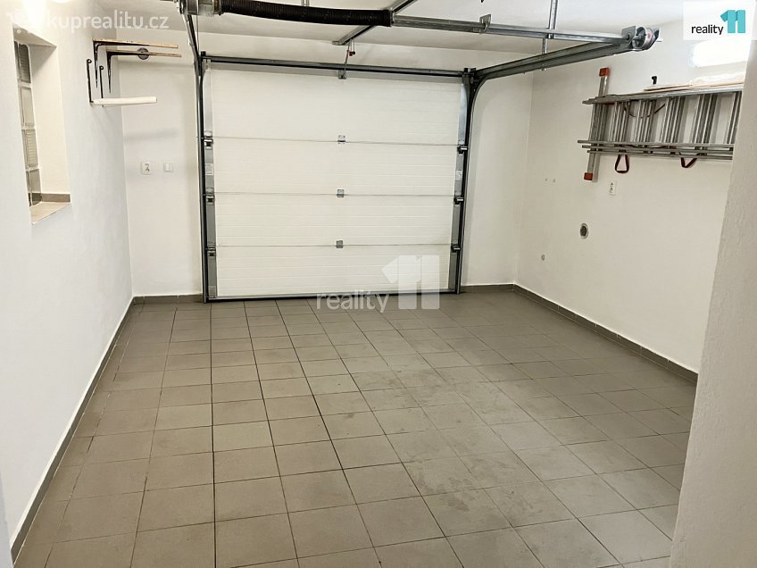 Pronájem bytu 2+kk 68 m^2 Vochov, Vochov 