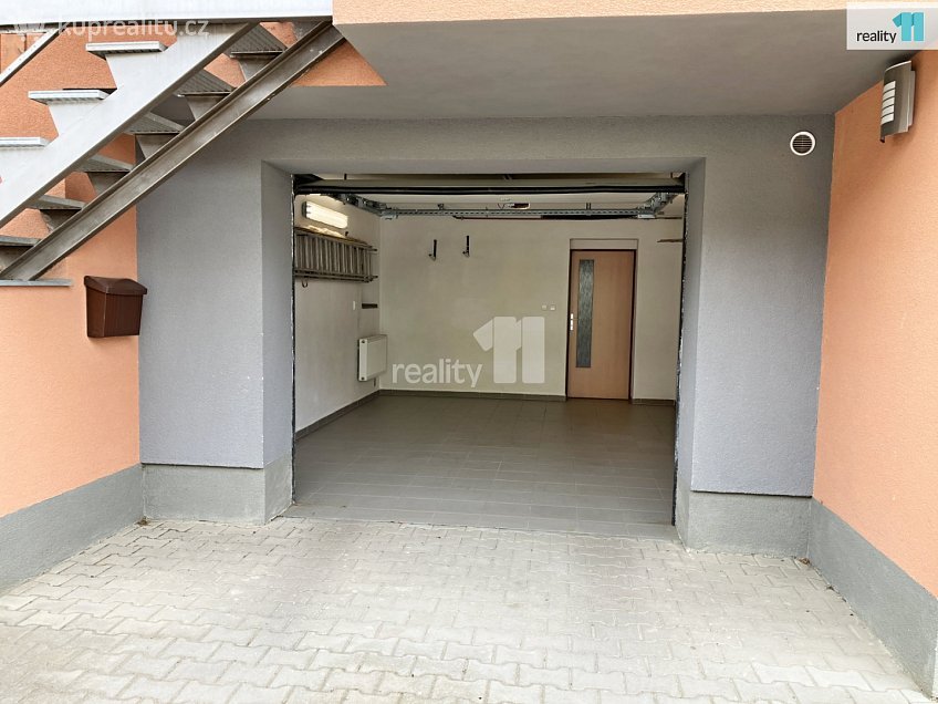 Pronájem bytu 2+kk 68 m^2 Vochov, Vochov 