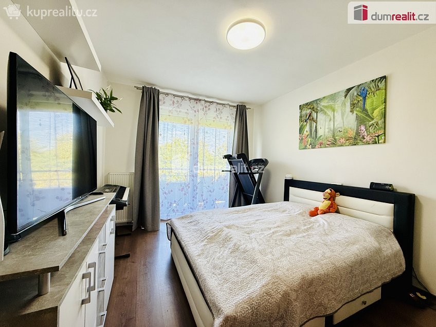 Prodej bytu 3+kk 77 m^2 Mantovská, Praha 15 