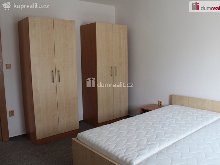 Pronájem bytu 3+kk 65 m^2 Kladruby, Kladruby 