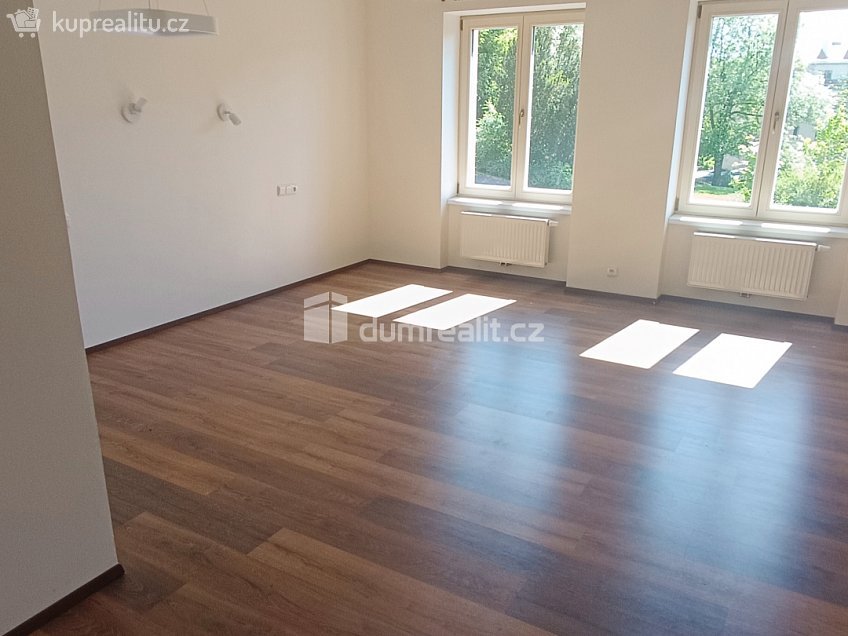Pronájem bytu 2+kk 65 m^2 Elišky Krásnohorské, Ústí nad Labem 