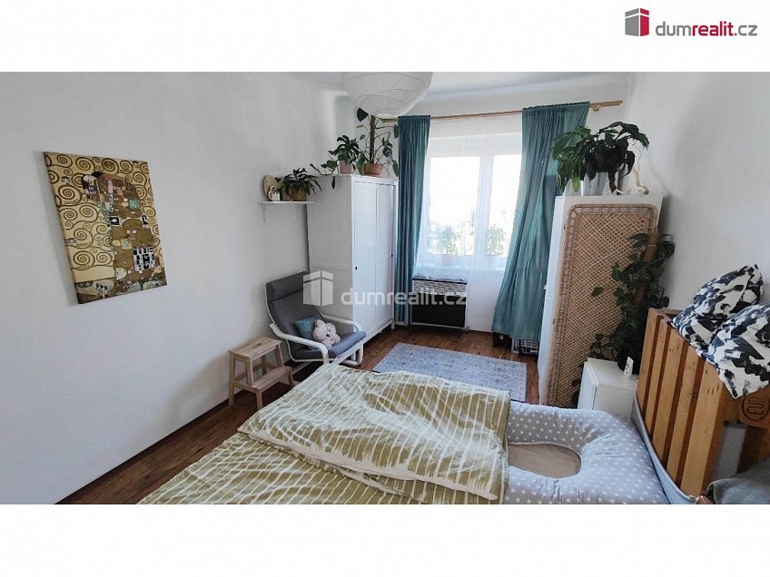 Pronájem bytu 2+kk 52 m^2 Mrštíkova, Praha 10 