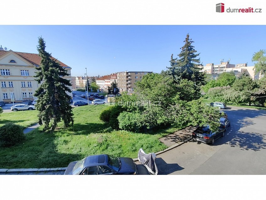 Pronájem bytu 2+kk 52 m^2 Mrštíkova, Praha 10 
