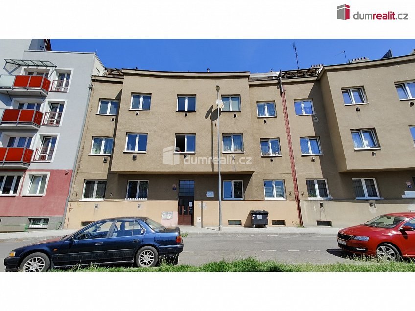 Pronájem bytu 2+kk 52 m^2 Mrštíkova, Praha 10 