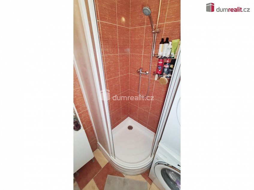 Pronájem bytu 2+kk 52 m^2 Mrštíkova, Praha 10 