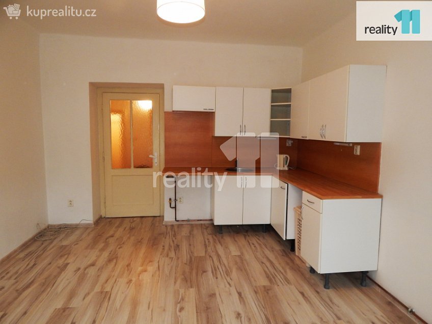 Prodej bytu 1+kk 26 m^2 Záběhlická, Praha 10 