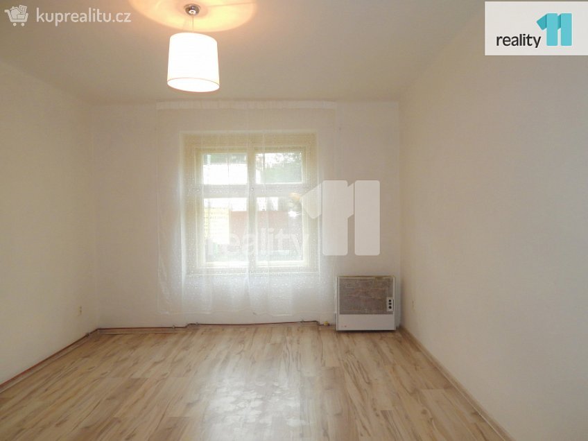 Prodej bytu 1+kk 26 m^2 Záběhlická, Praha 10 
