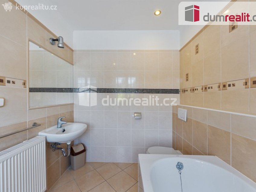Prodej  rodinného domu 500 m^2 Stará Kysibelská, Karlovy Vary 